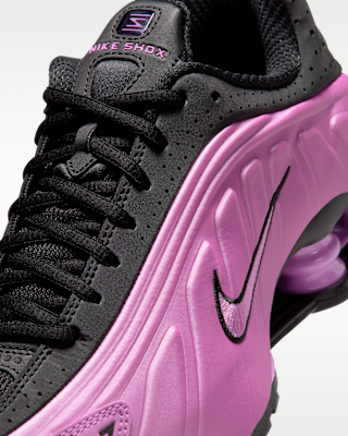 Nike Shox R4 Shoes. Nike.com